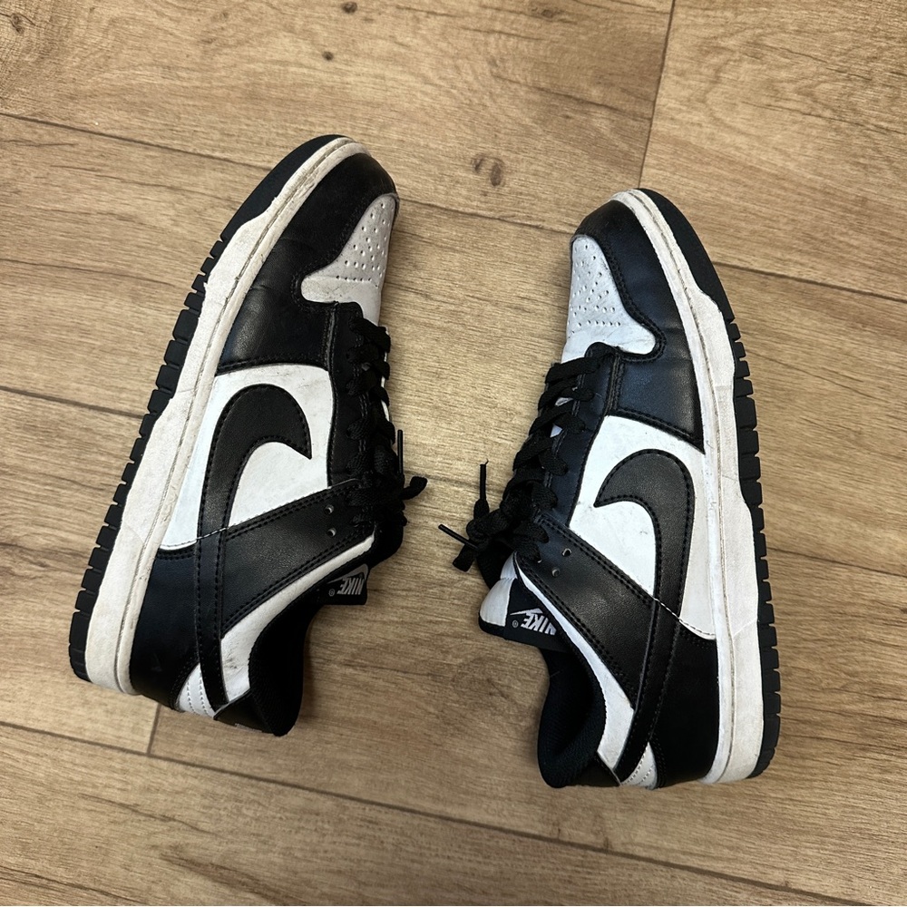 Panda dunks